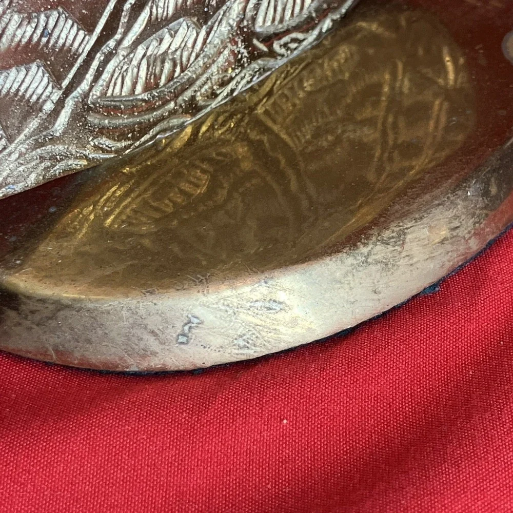 Vintage 9" Angel / 2D /‎ Etched Solid Brass / Flowing Dress Wings / Decor / Flaw - Picture 9 of 13